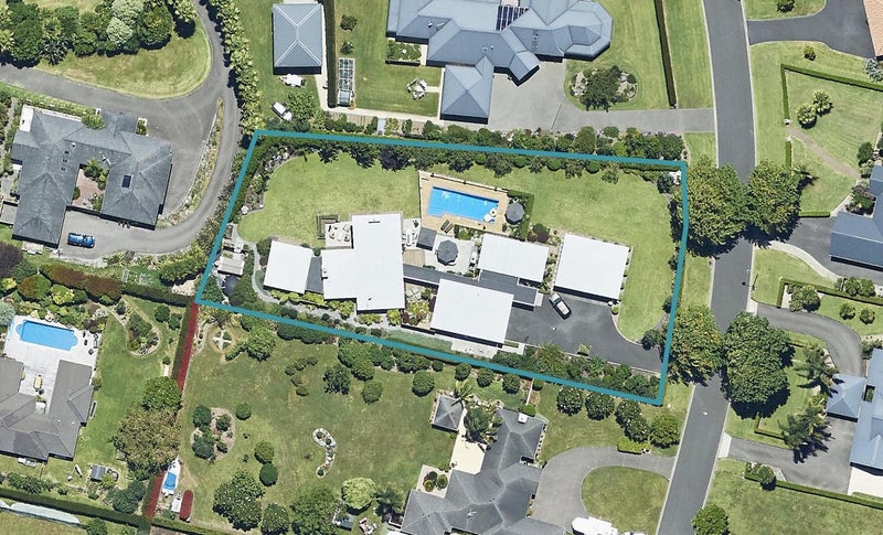 4 Molloy Rise, Pyes Pa, Tauranga - Carousel 1