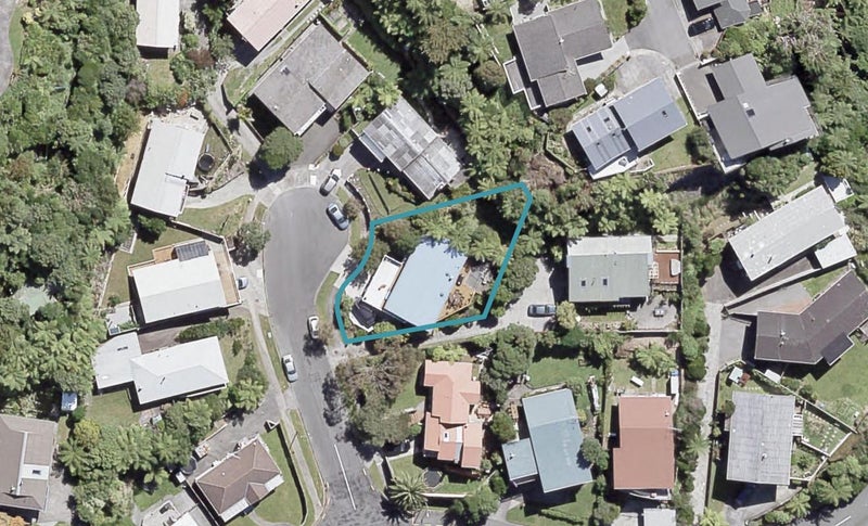 3 Taka Grove, Normandale, Lower Hutt - Carousel 1