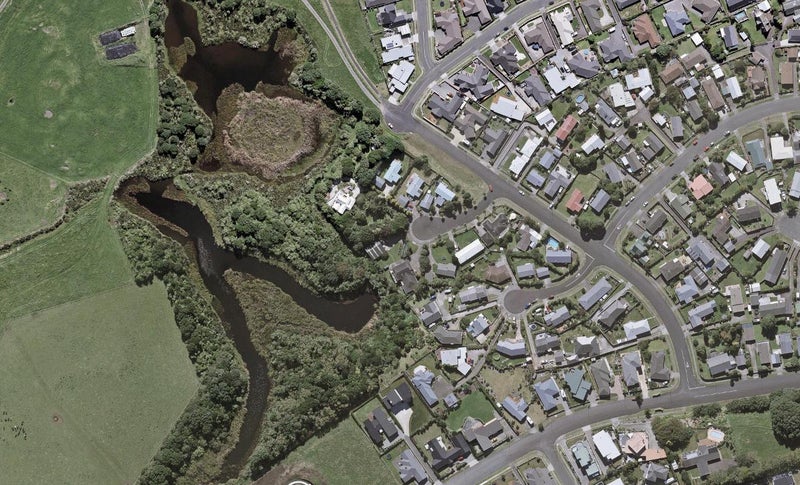 9 Ludlow Place, Bell Block, New Plymouth - Carousel 1