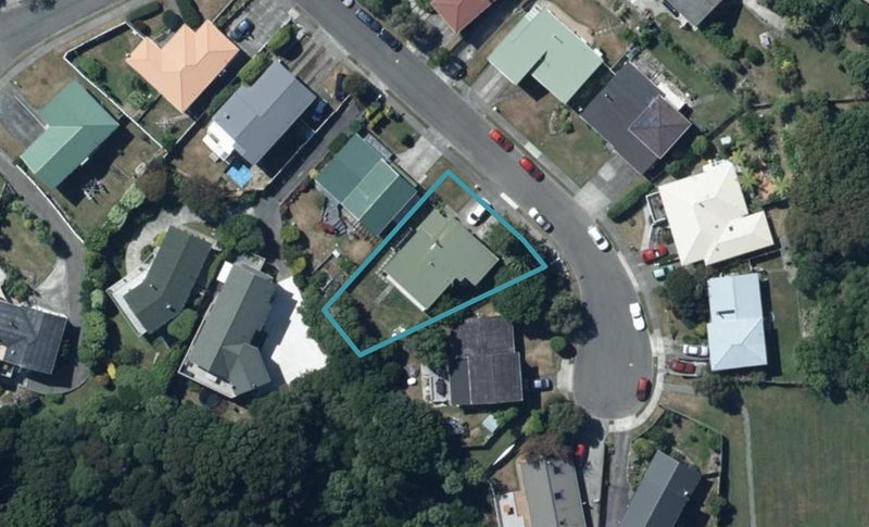 30 Annan Grove, Papakowhai, Porirua - Carousel 1