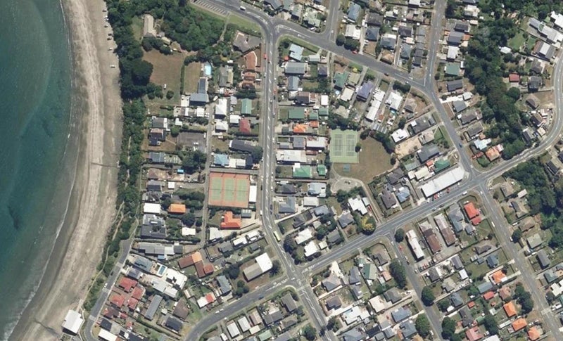 17 Main Road, Titahi Bay, Porirua - Carousel 1