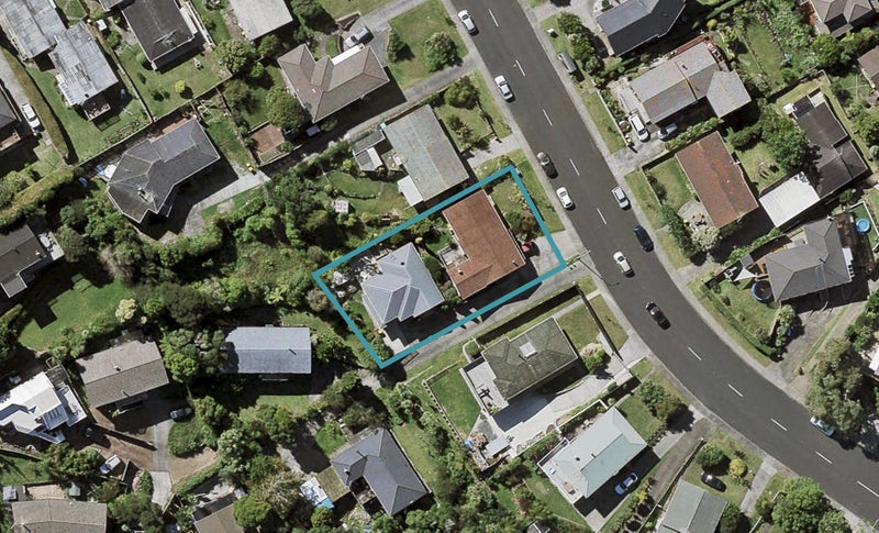 1/60 Juniper Road, Sunnynook, Auckland - Carousel 1
