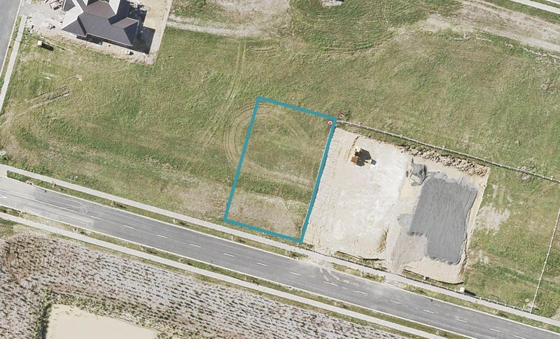 142 Eighth View Avenue, Beachlands, Auckland - Carousel 1