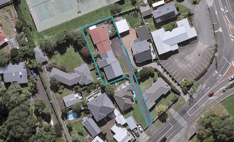 206A Tukapa Street, Westown, New Plymouth - Carousel 1