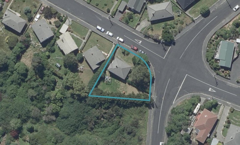 13 Lowe Street, Liberton, Dunedin - Carousel 1