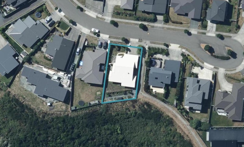 22 Kaimai Place, Aotea, Porirua - Carousel 1