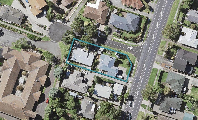 2 Sheffield Place, Botany Downs, Auckland - Carousel 1