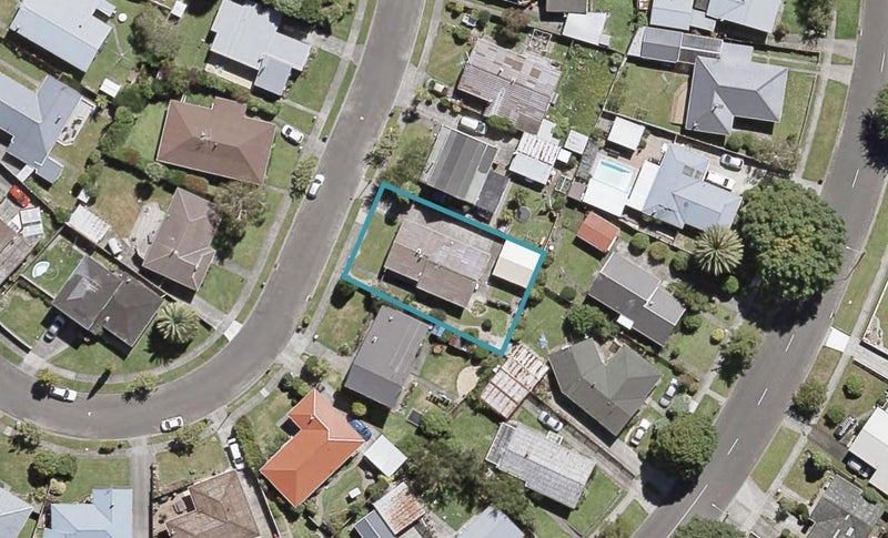 16 Akron Grove, Totara Park, Upper Hutt - Carousel 1