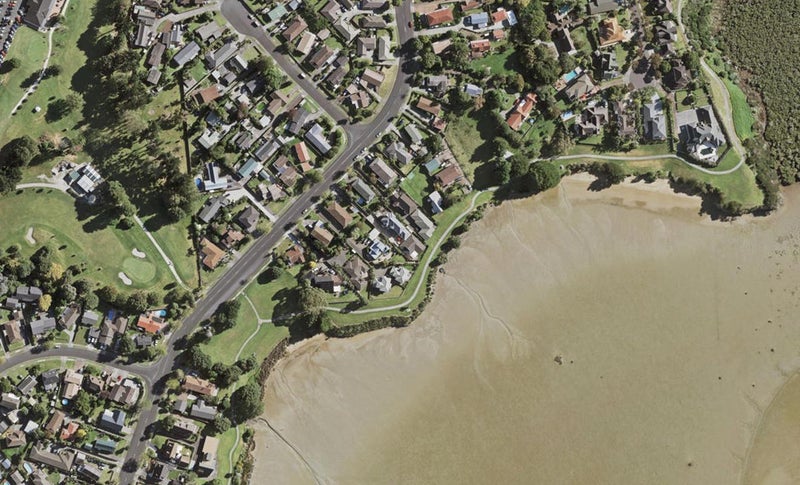 32A Carnoustie Drive, Wattle Downs, Auckland - Carousel 1