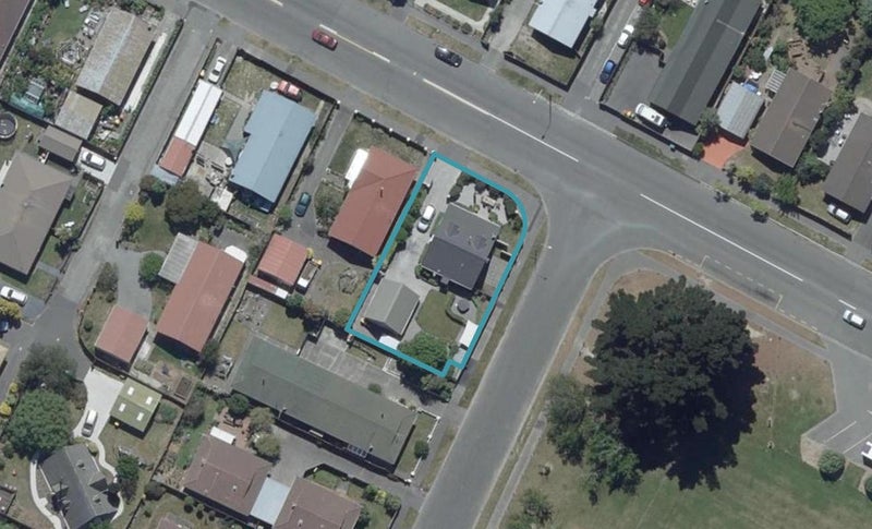 101 Queenspark Drive, Parklands, Christchurch - Carousel 1