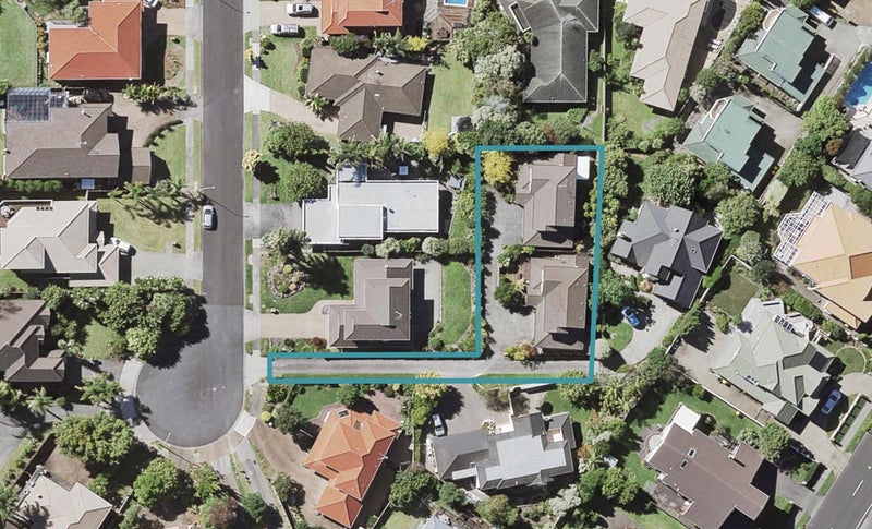 2/47 Wiltshire Place, Somerville, Manukau - Carousel 1