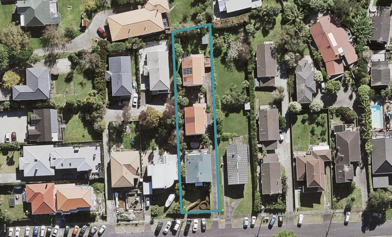 1/6 Waratah Street, Birkenhead, Auckland - Carousel 1