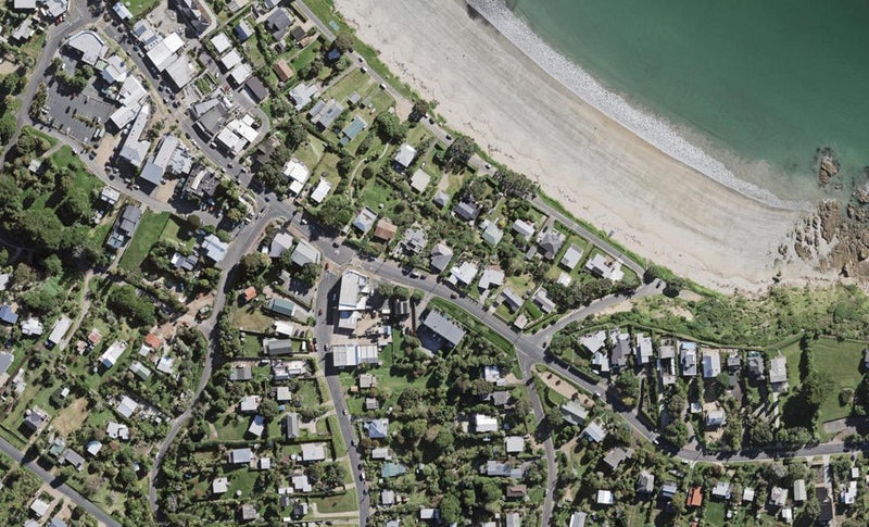167 Ocean View Road, Oneroa, Waiheke Island - Carousel 1