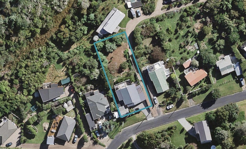37 Ocean Road, Surfdale, Waiheke Island - Carousel 1