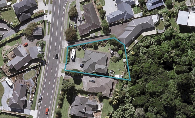 439 Mangorei Road, Highlands Park, New Plymouth - Carousel 1