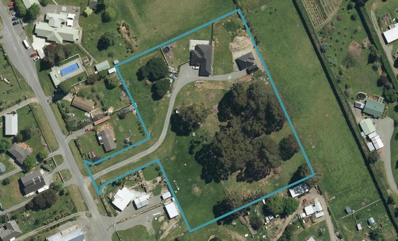 20 Morse ST, Wairau Valley, MARLBOROUGH - Carousel 1