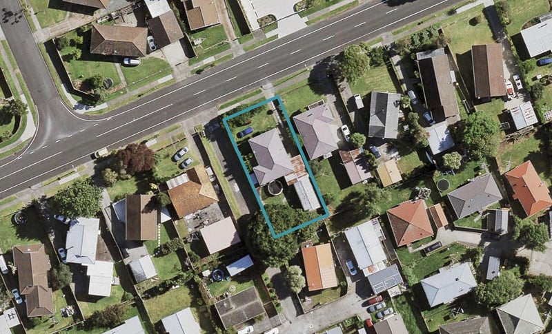 54 Burundi Avenue, Clendon Park, Auckland - Carousel 1
