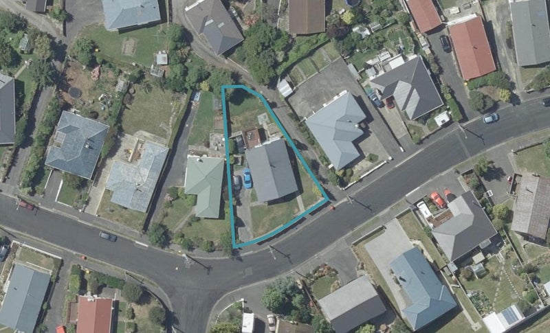 22 Bell Crescent, Concord, Dunedin - Carousel 1