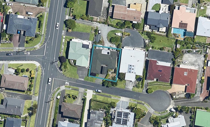 3 Hazel Terrace, Otumoetai, Tauranga - Carousel 1