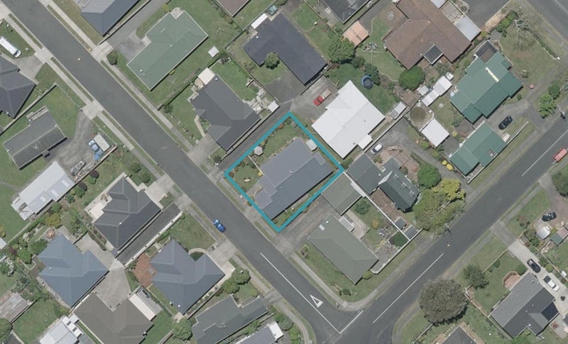 2 Brougham Place, Springvale, Whanganui - Carousel 1