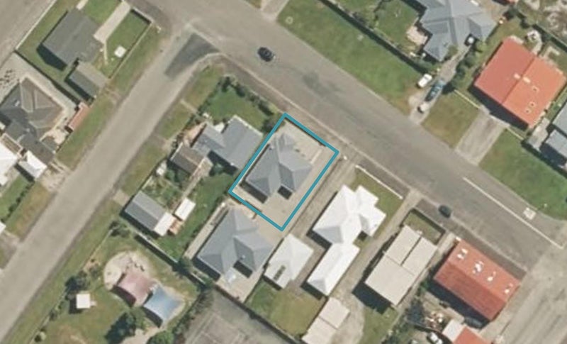 31B Hampden Street, Hokitika - Carousel 1
