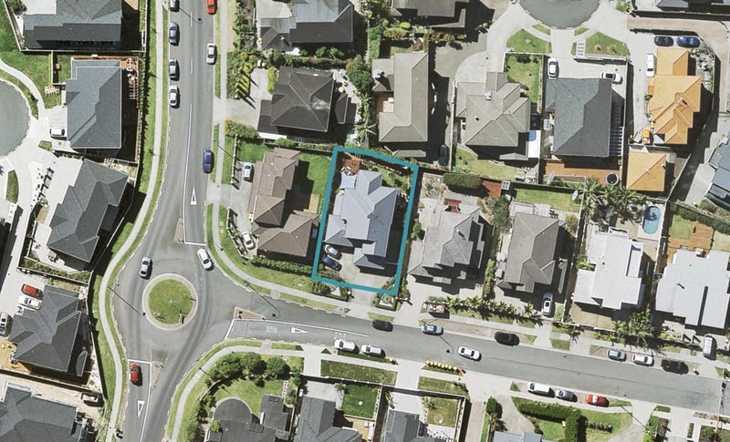 37 Fernhill Way, Oteha, Auckland - Carousel 1