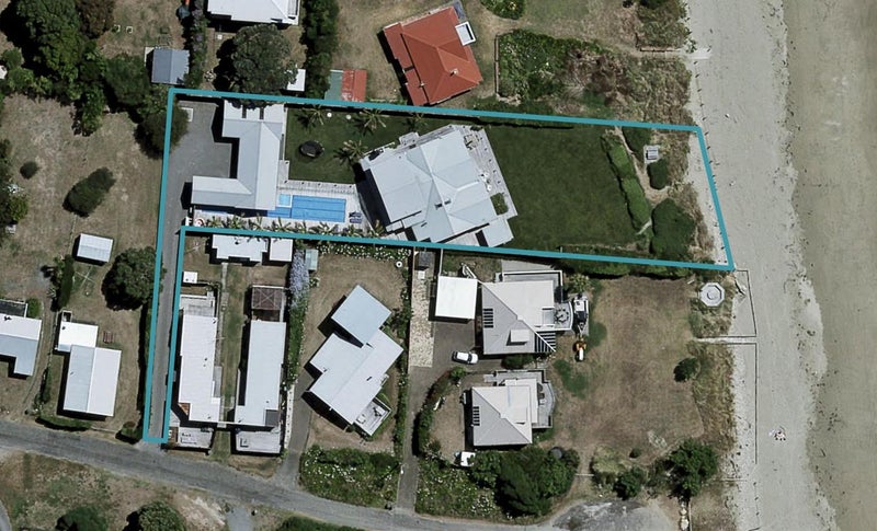 10 Moori Road, Waimarama, Waimārama - Carousel 1