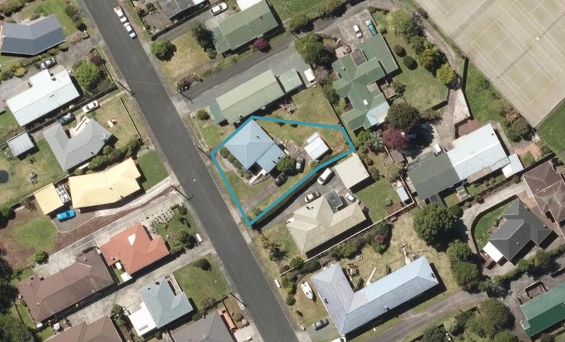 19 Ford Avenue, Kamo, Whangarei - Carousel 1