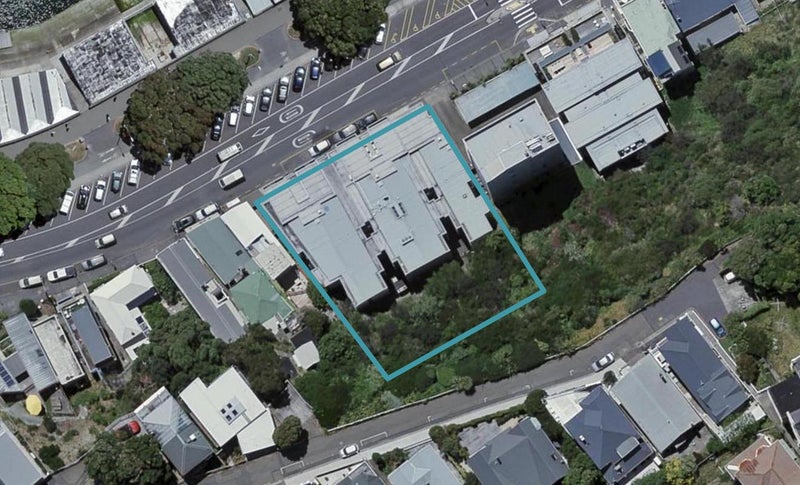 3C/136 Oriental Parade, Oriental Bay, Wellington - Carousel 1