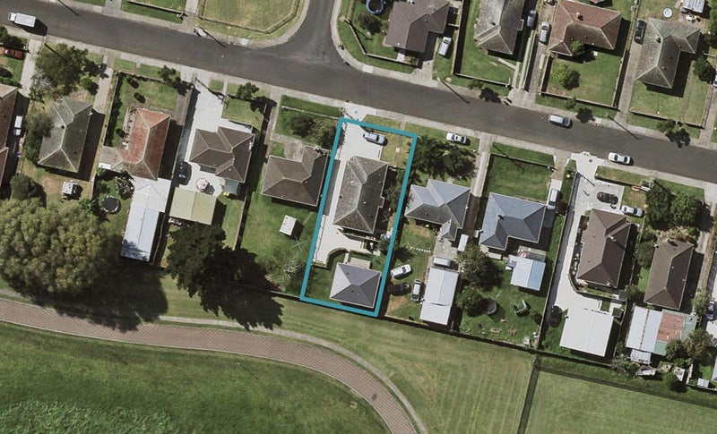 98 Franklyne Road, Otara, Auckland - Carousel 1