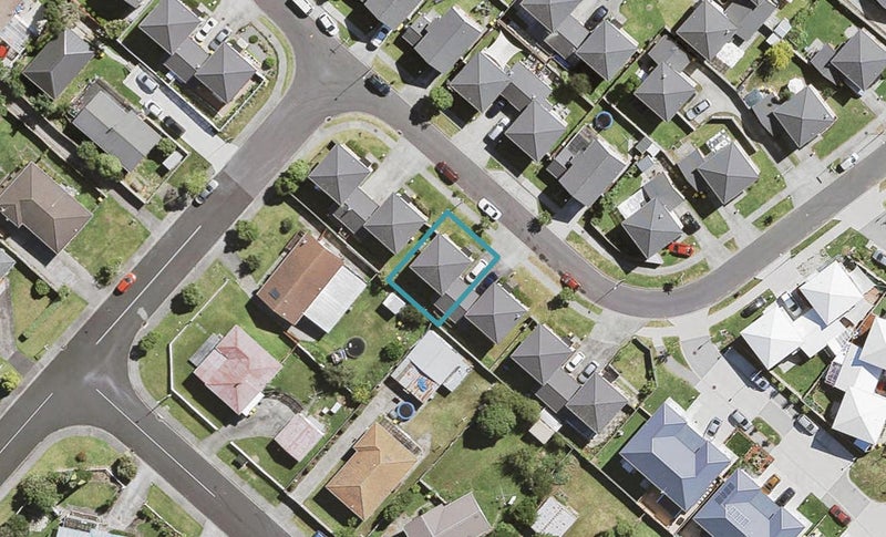38 Brashier Circle, Sunnyvale, Auckland - Carousel 1