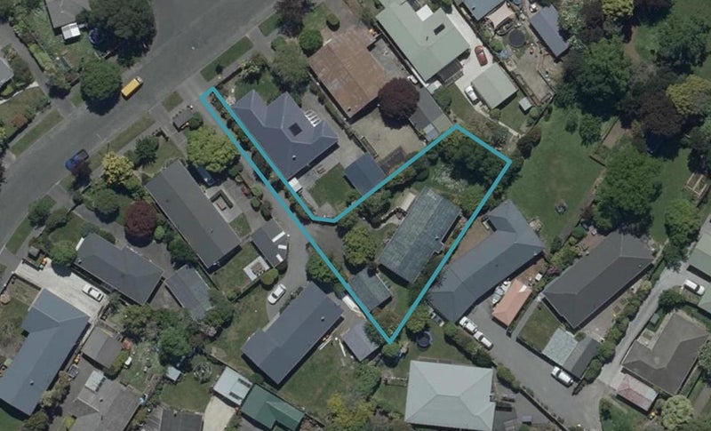 10 Flower Street, Bryndwr, Christchurch - Carousel 1