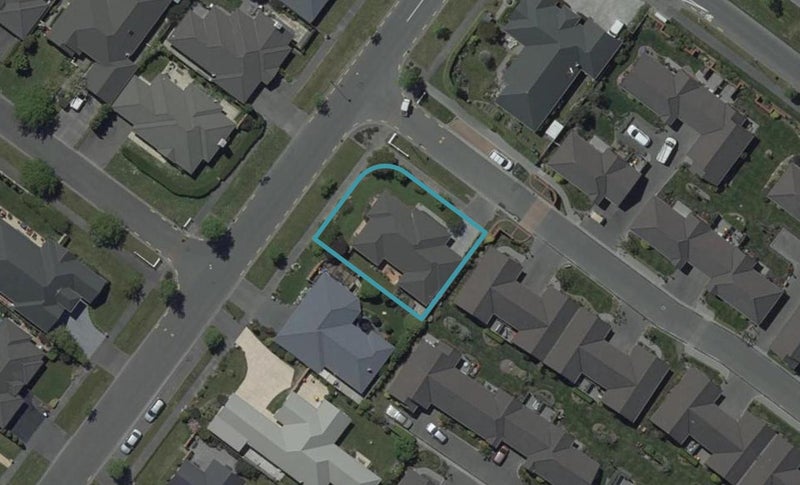 2 Corbett Crescent, Aidanfield, Christchurch - Carousel 1