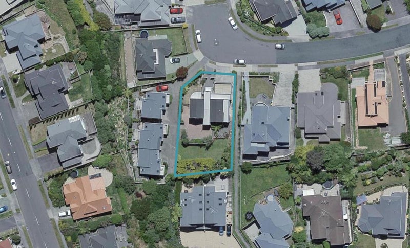 23 Derry Hill, Churton Park, Wellington - Carousel 1