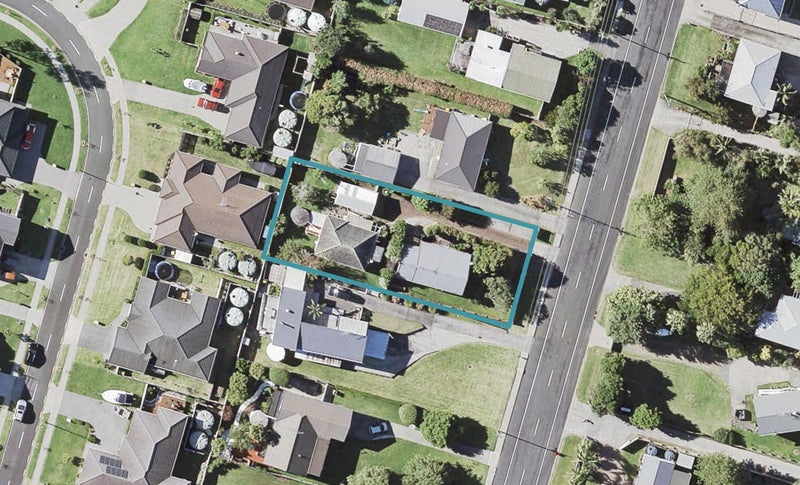 30 Shelly Bay Road, Beachlands, Auckland - Carousel 1