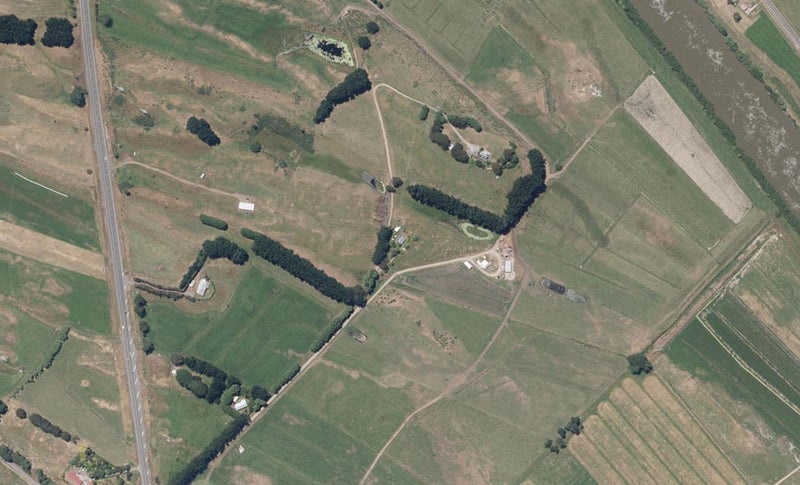1086 State Highway 1, Poroutawhao, Levin - Carousel 1