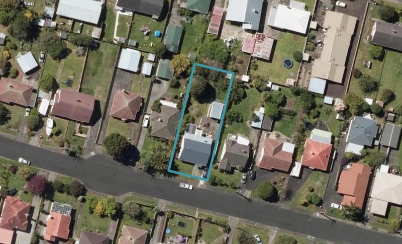 14 Churchill Street, Kensington, Whangarei - Carousel 1