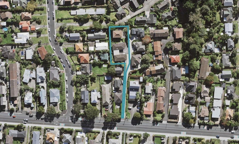 3/187 Onewa Road, Birkenhead, Auckland - Carousel 1