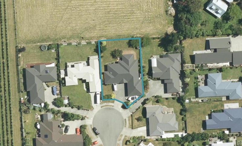 27 Clearwater Place, Mayfield, Blenheim - Carousel 1