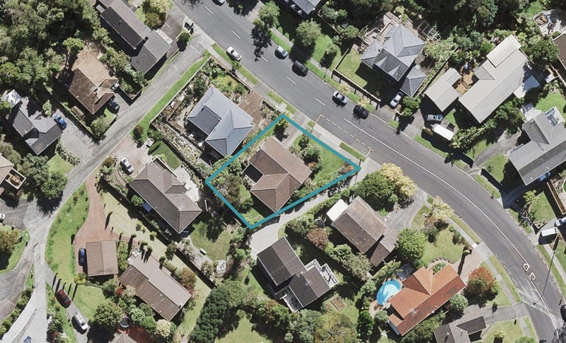 169 Chelsea View Drive, Chatswood, Auckland - Carousel 1