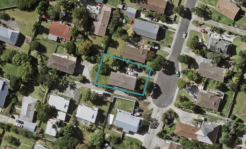 9 Theban Place, Totara Vale, Auckland - Carousel 1