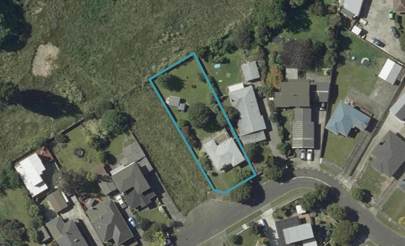 15 Stirling Crescent, Hokowhitu, Palmerston North - Carousel 1