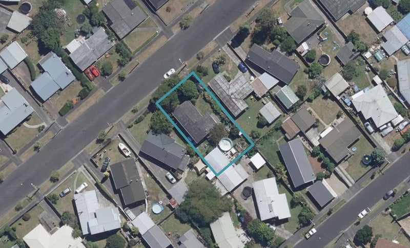 35 Cecil Street, St Andrews, Hamilton - Carousel 1