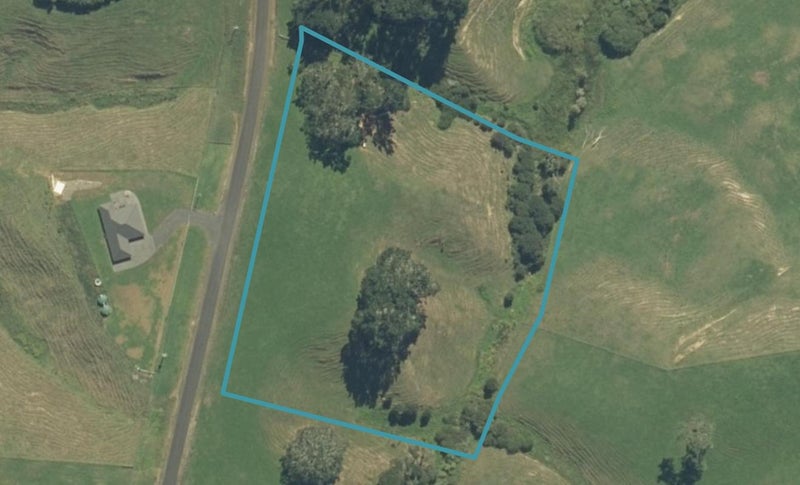 66 Douglas Road, Mercer - Carousel 1