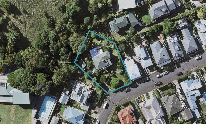 11 St Aubyn Street, Devonport, Auckland - Carousel 1