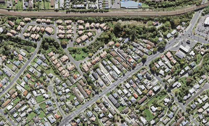 47B Titirangi Road, New Lynn, Auckland - Carousel 1