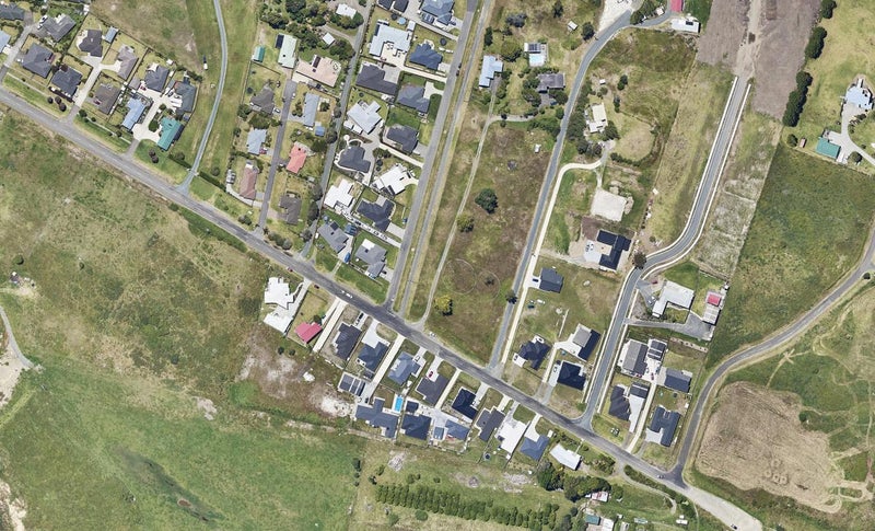 4 Dawn Parade, Coastlands, Whakatane - Carousel 1