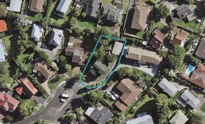 14 Tilia Place, Totara Heights, Auckland - Carousel 1