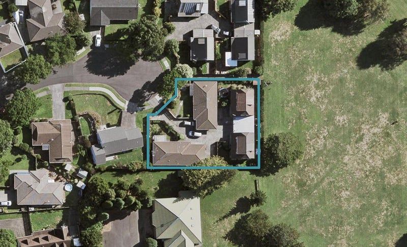 3/17 Ross Martin Court, Conifer Grove, Takanini - Carousel 1