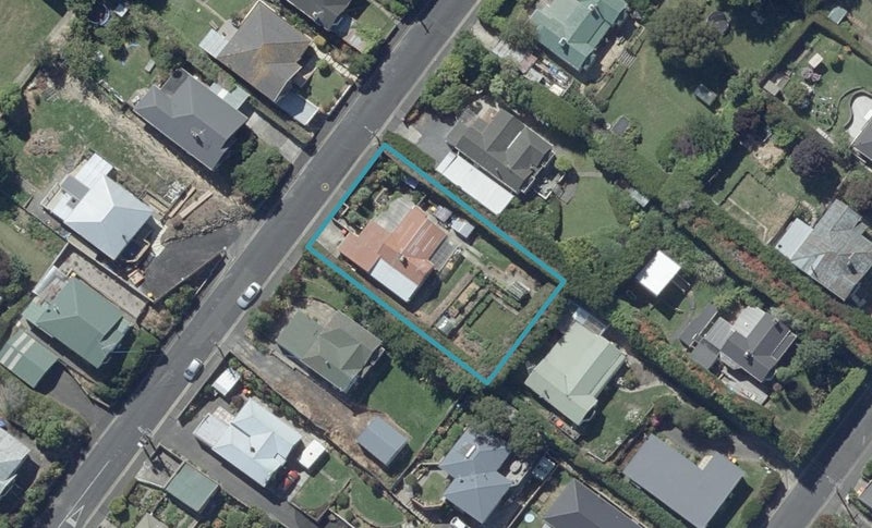 10 Gilmore Street, Wakari, Dunedin - Carousel 1